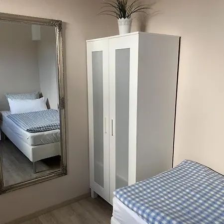 アパート Hof Goerrespesch-ferien Im Herzen Der Schneifel